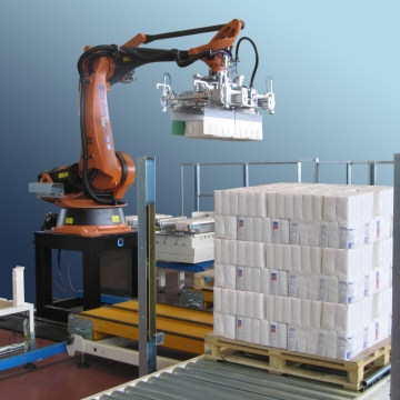 <p>The end of production line is one of the most important processes to ensure proper packaging of the finished product.</p>

<p>We offer a complete range of automatic and semi-automatic packaging solutions consisting of box forming and closing machines, pallet wrapping, palletising machines, product handling and transport systems.</p>
